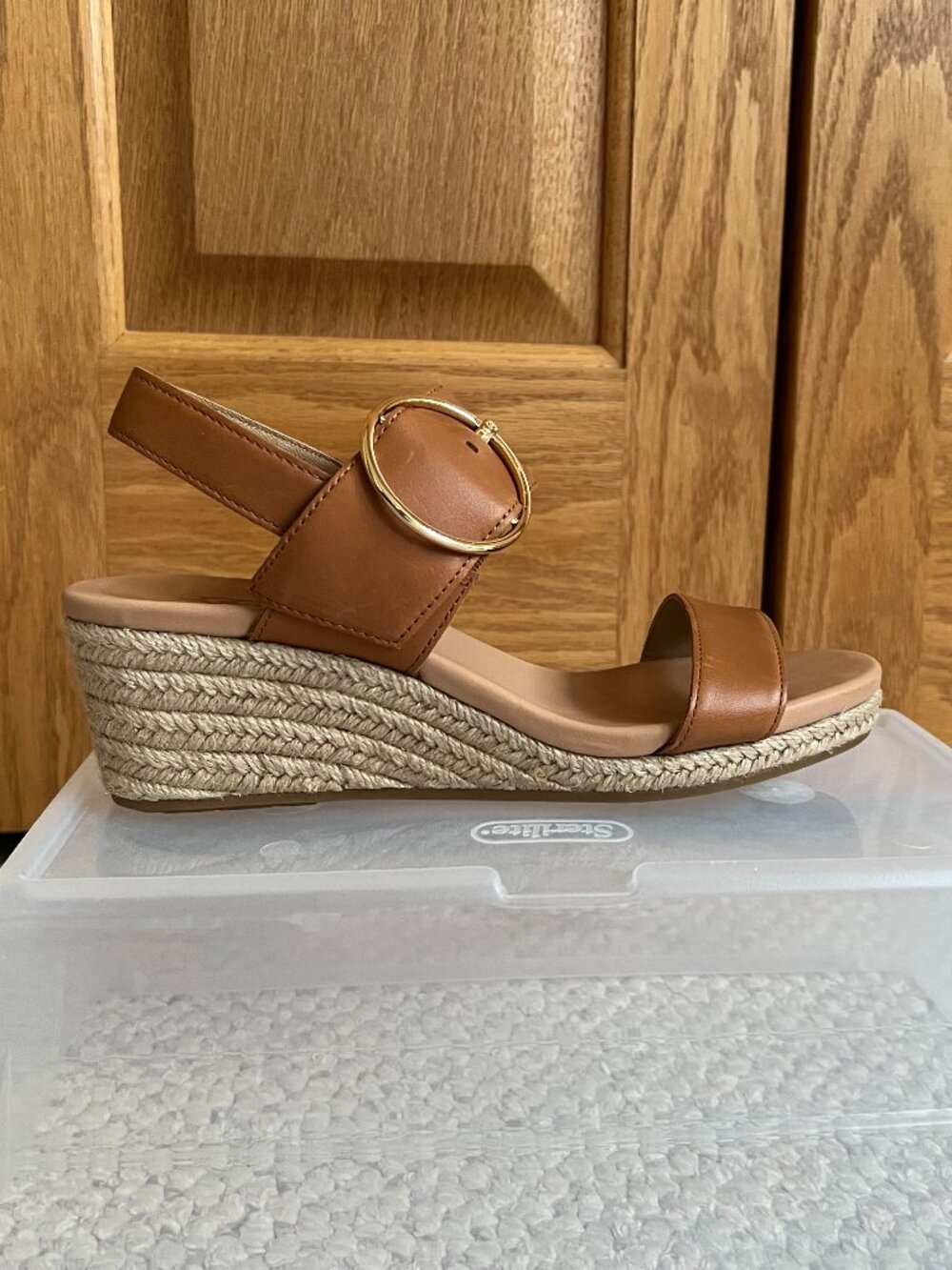 UGG -- Navee Espadrille Wedge Buckle Sandal -- Like New - Picture 7 of 15